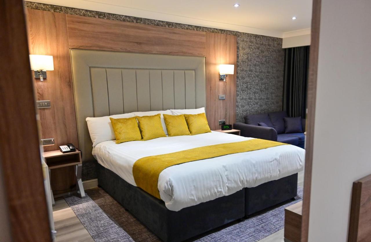 Best Western Premier Heronston Hotel & Spa Брідженд Екстер'єр фото