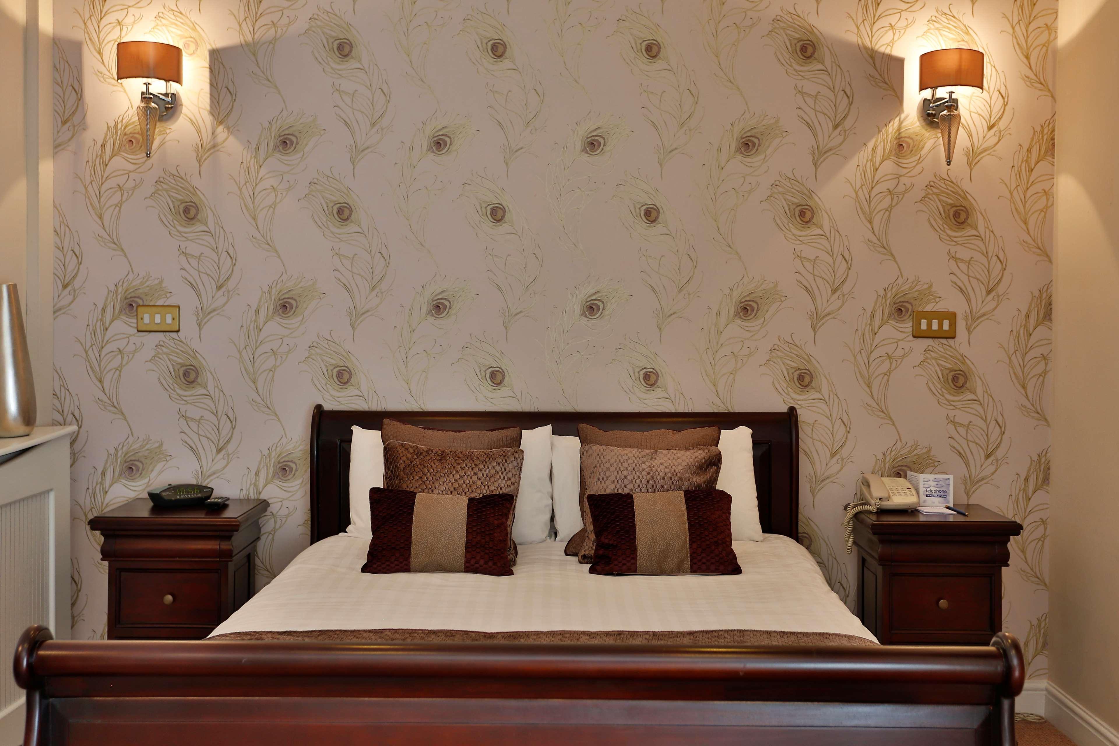 Best Western Premier Heronston Hotel & Spa Брідженд Екстер'єр фото