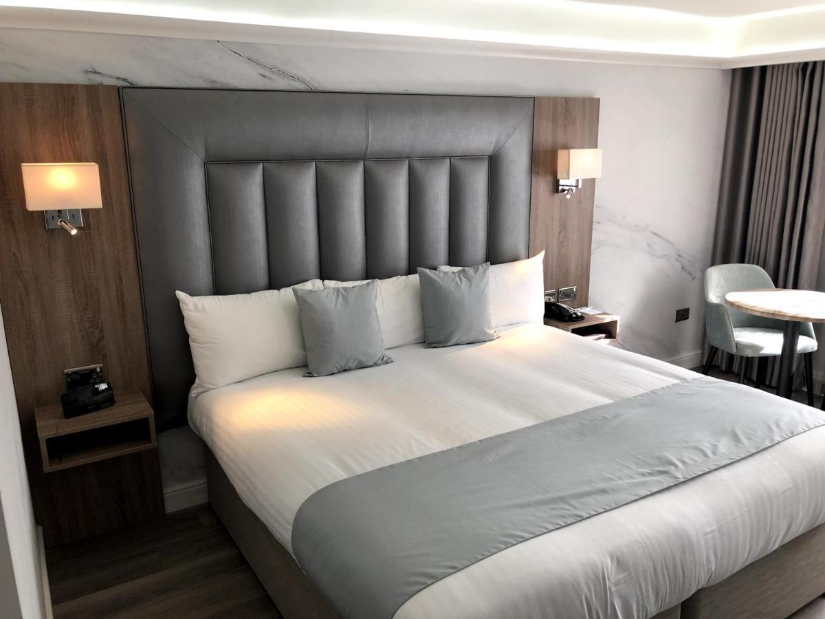 Best Western Premier Heronston Hotel & Spa Брідженд Екстер'єр фото