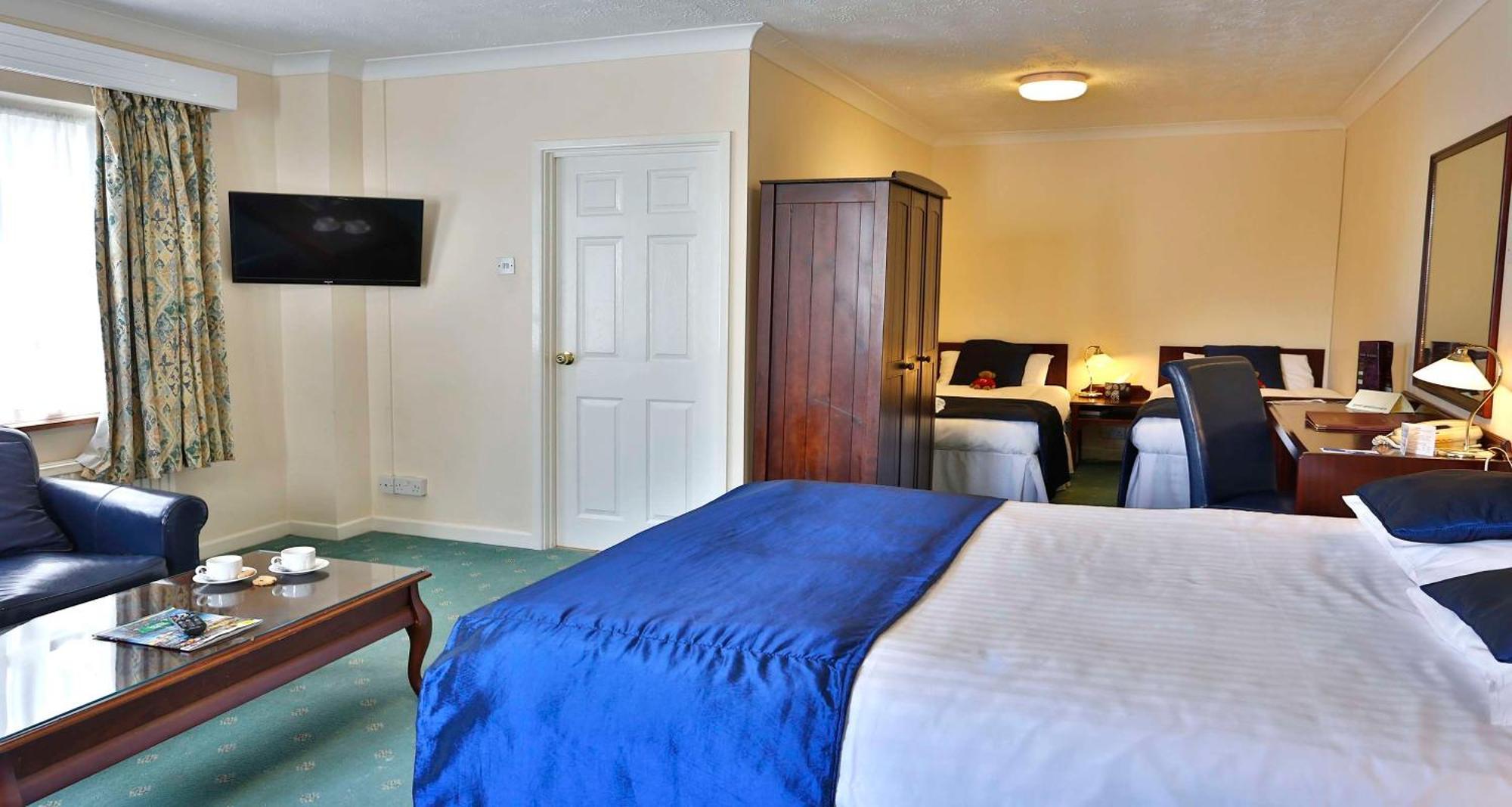 Best Western Premier Heronston Hotel & Spa Брідженд Екстер'єр фото